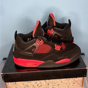 Jordan 4 Thunder Red